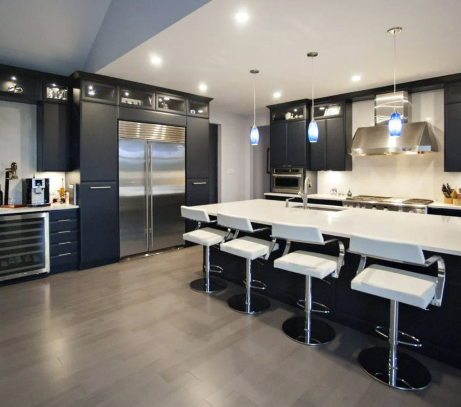 Sophisticated Contemporary Kitchen