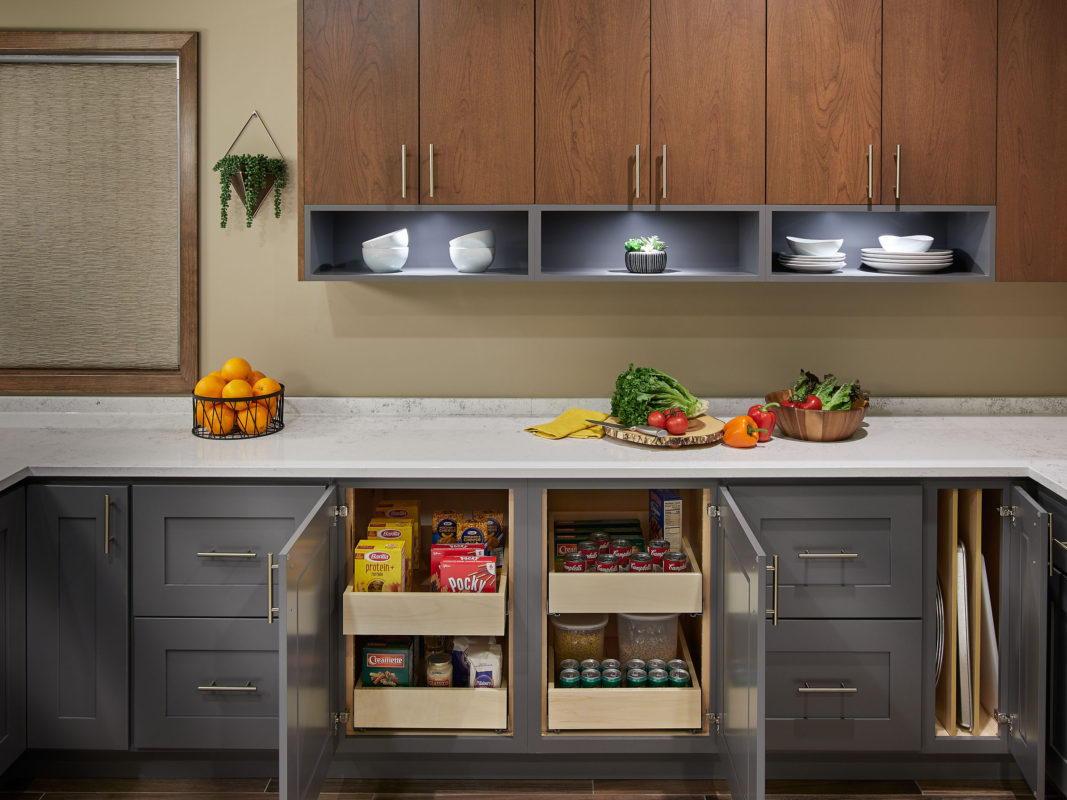 Transitional kitchen design